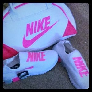 Woman shoe and bag set